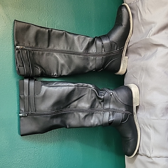 Hally black knee high boot - Picture 3 of 7